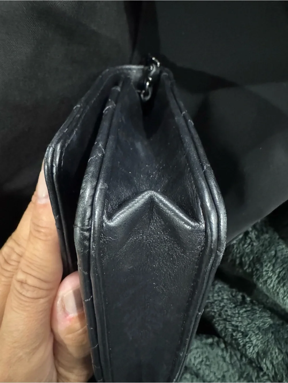 CHANEL Black Quilted Lambskin Crossbody Wallet-on-Chain